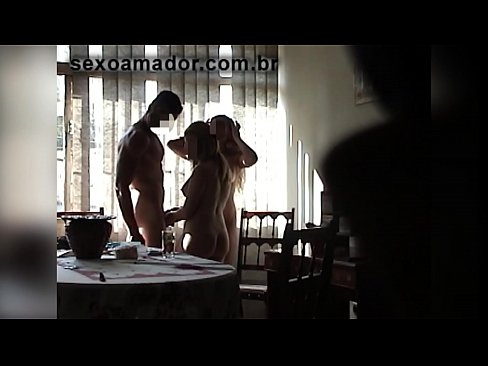 ❤️ Seksualni prijatelji pozivaju džinovskog muškarca i trojku s njim ❤ Seks video u pornografiji bs.com-fullporner.ru ❌️