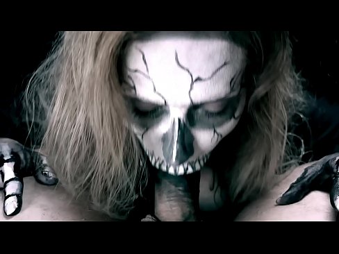 ❤️ Demonska djevojka siše kurac svojim crnim ustima i guta spermu. ❤ Seks video u pornografiji bs.com-fullporner.ru ❌️